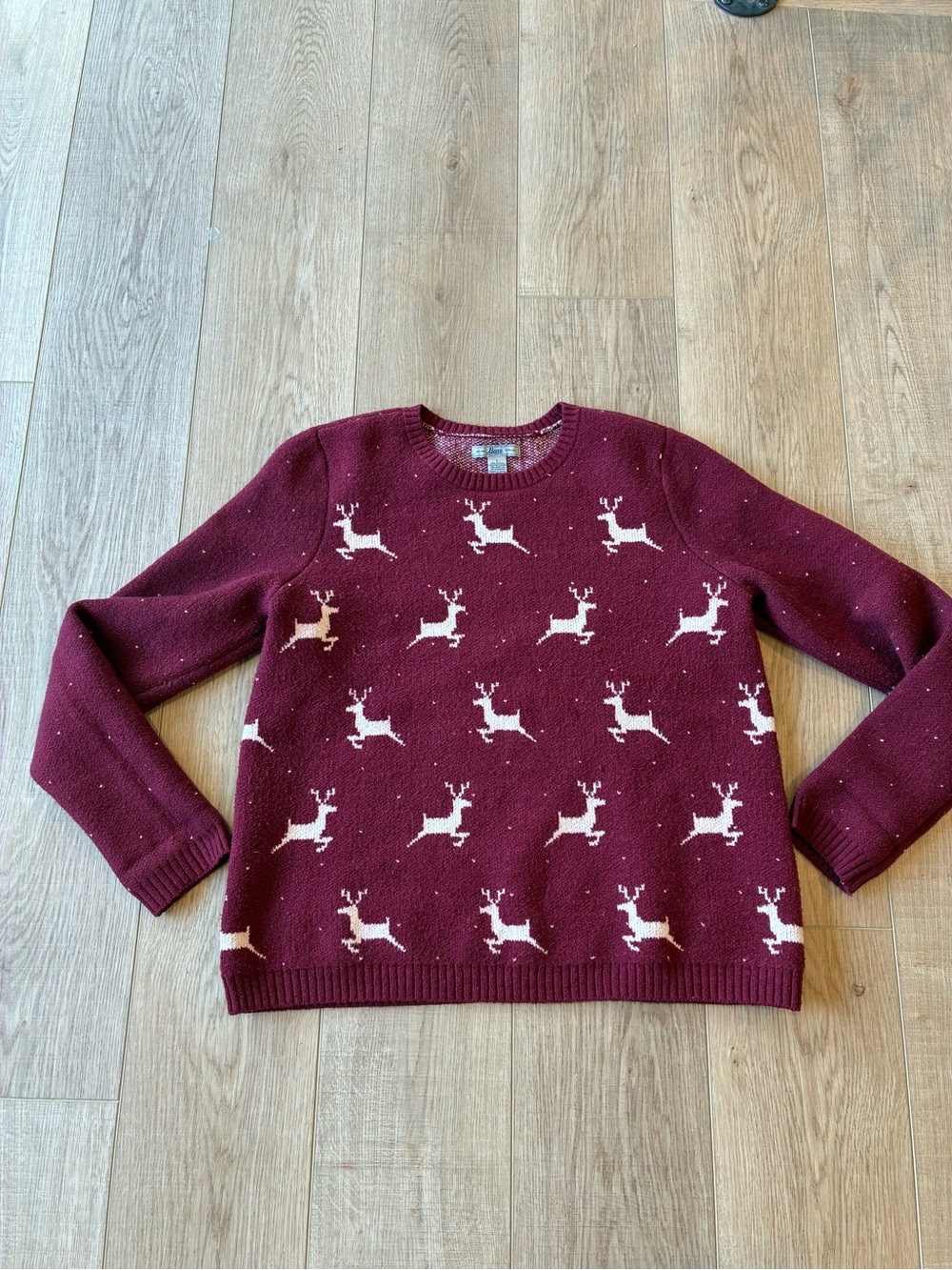 Bass Burgundy Sweater white Reindeer and tiny heart print cotton blend Large